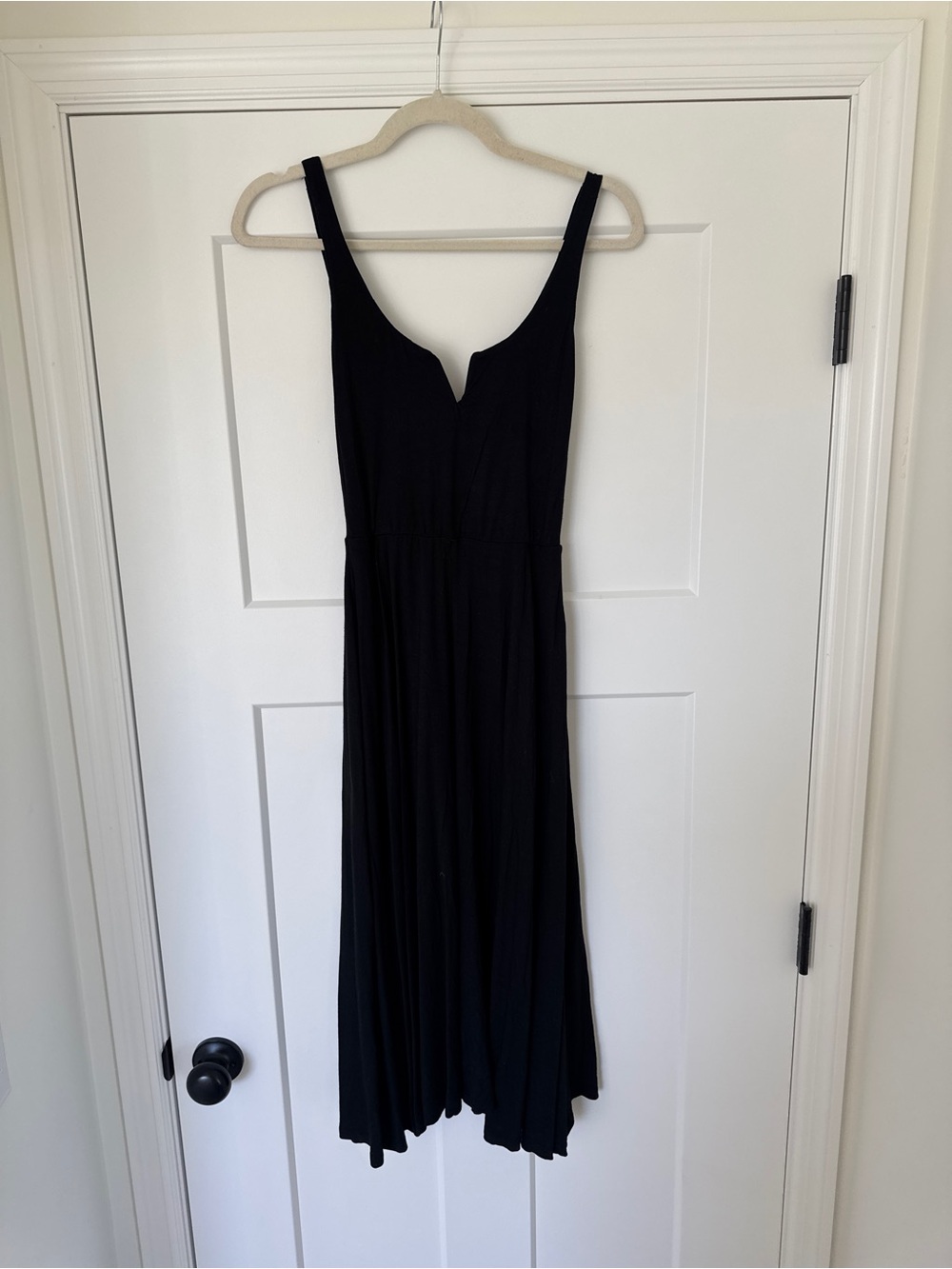 House of Harlow 1960 Black Midi Dress with V-Notch